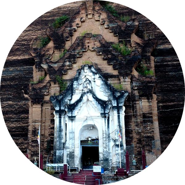 one of the pagoda entrances, Mandalay • Myanmar